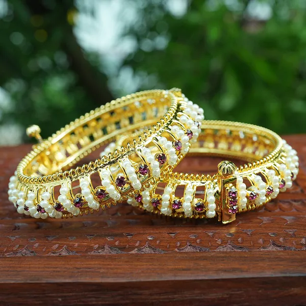 Gold_Premium_Pearl_Bangles_For_Women