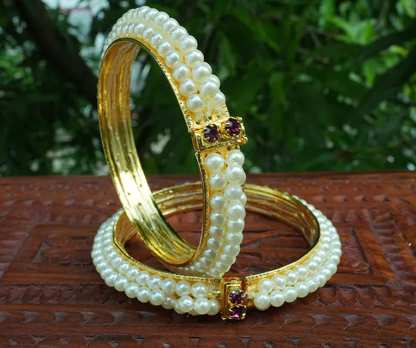 Gold_Premium_Pearl_Bangles_For_Women