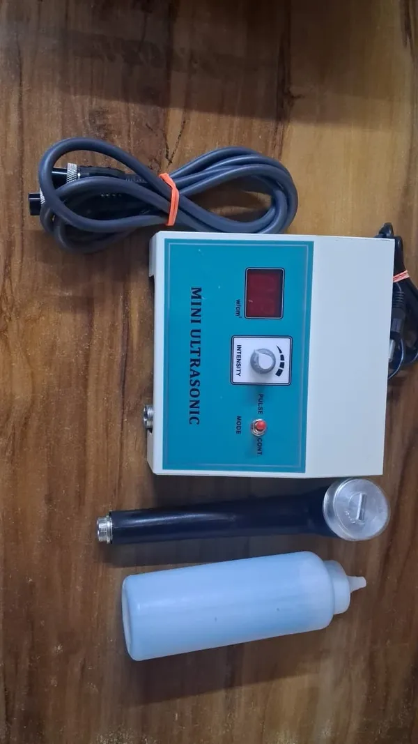Mini_Ultrasonic_Therapy_Device_With_Intensity_Control_And_Digital_Display