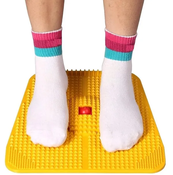 Acupressure_Foot_Mat_With_Magnetic_Pyramidal_Points_Foot_Reflexology_Stress_Relief_Plate_Improves_Blood_Circulation_Relieves_Heel_Knee_Sciatica_Pain_Health_Care_Massager_For_Daily_Therapy_Yellow