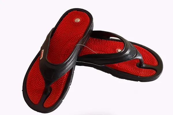 Acupressure_And_Magnetic_Slippers_For_Full_Body_Blood_Circulation_&_Foot_Massager_For_Men_&_Women_-_Red_&_Black