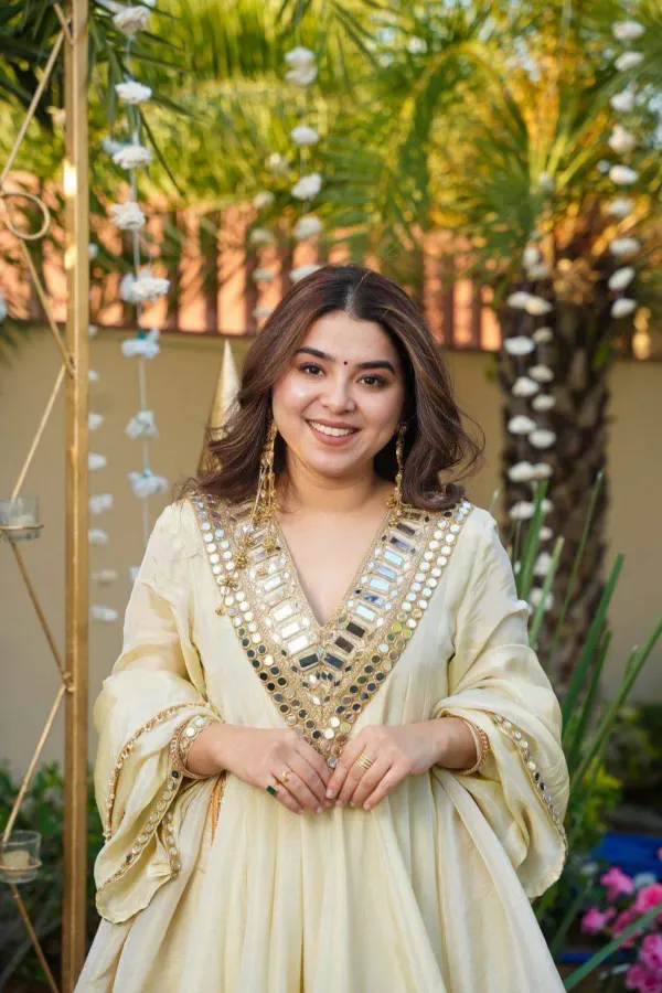 Ivory_Royale_Mirror_Work_Silk_Suit_Set_with_Dupatta___Sharara_Suit_For_Women___
