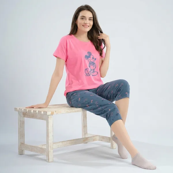 Pink_And_Grey_Hosiery_T-Shirt_And_Capri_Set_For_Women