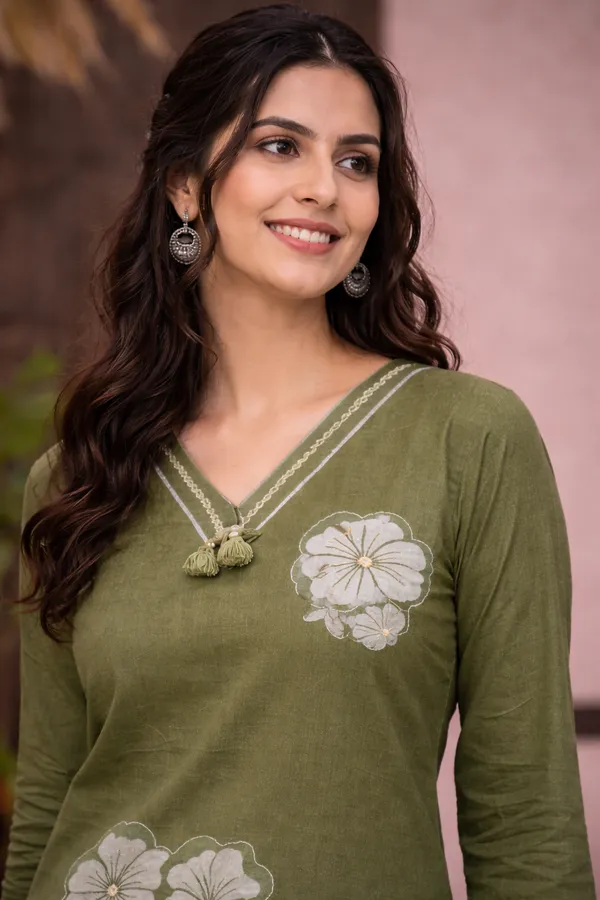 Olive_Green_Rayon_Straight_Floral_Kurta_Set_For_Women