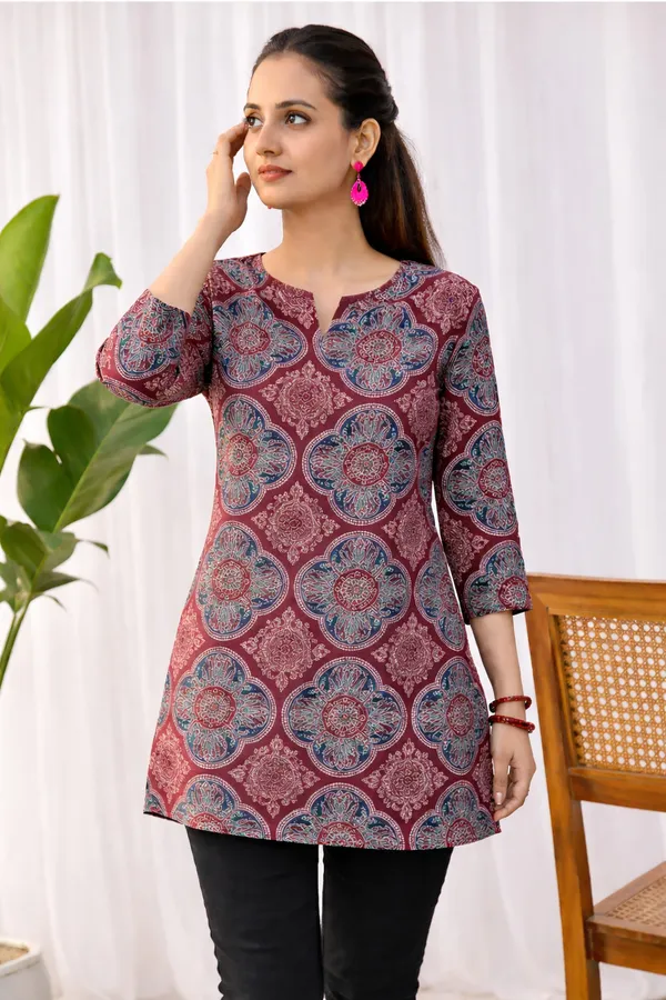 Maroon_Cotton_Straight_Floral_Print_Kurta_For_Women
