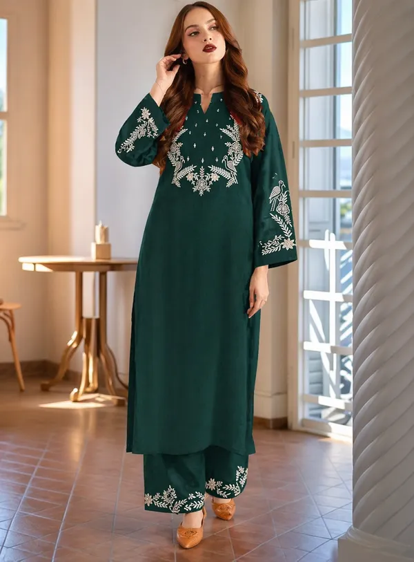Green_Rayon_Straight_Embroidered_Kurta_Set_For_Women