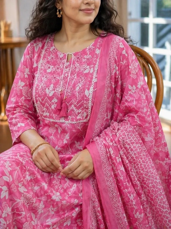 Pink_Rayon_Straight_Floral_Print_Kurta_Set_For_Women