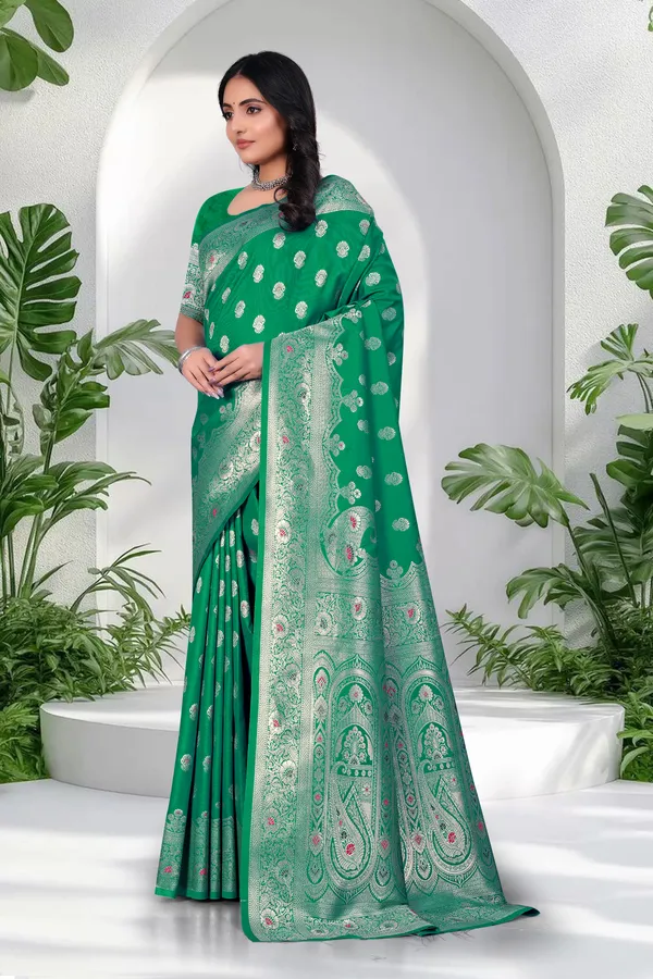 Banarasi_Silk_Saree_In_Green_With_Silver_Zari_Work
