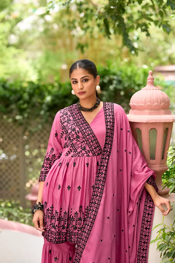Aumira_Women's_Kurta_set_with_sharara_/_Wedding_and_festive_wear_