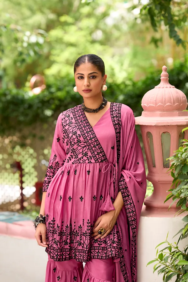 Aumira_Women's_Kurta_set_with_sharara_/_Wedding_and_festive_wear_