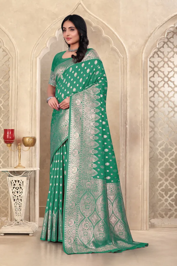 Green_Banarasi_Silk_Saree_With_Silver_Zari_Work