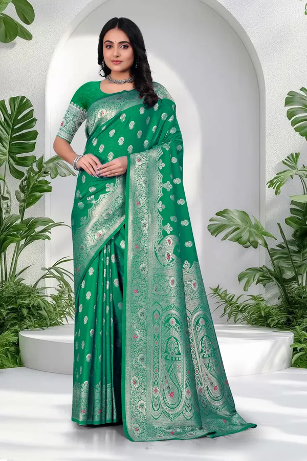Banarasi_Silk_Saree_In_Green_With_Silver_Zari_Work