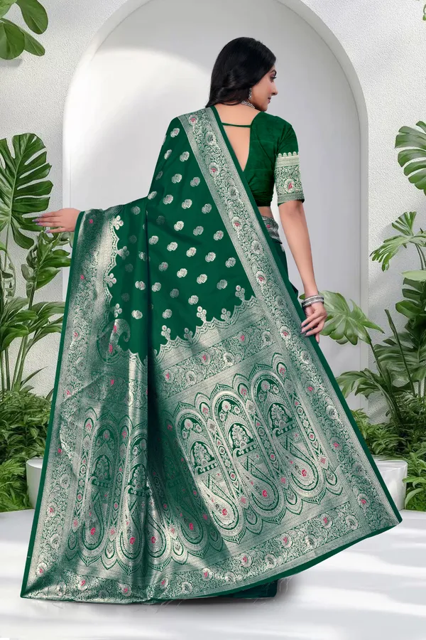 Green_Banarasi_Silk_Saree_With_Silver_Zari_Work