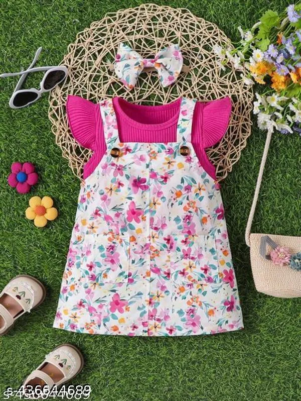 Pink_Cotton_Blend_Printed_T-Shirt_Dungaree_Set_For_Girls
