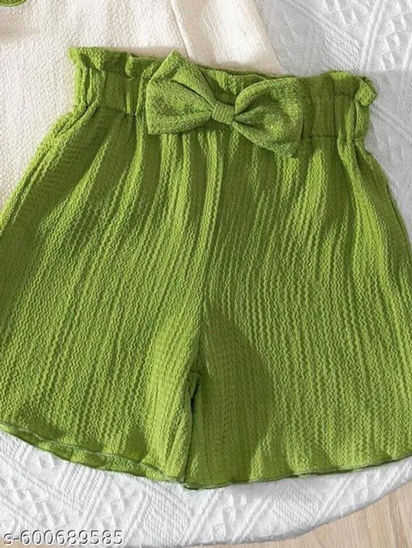 Green_Cotton_Blend_Regular_T-Shirt_And_Pant_Set_For_Girls