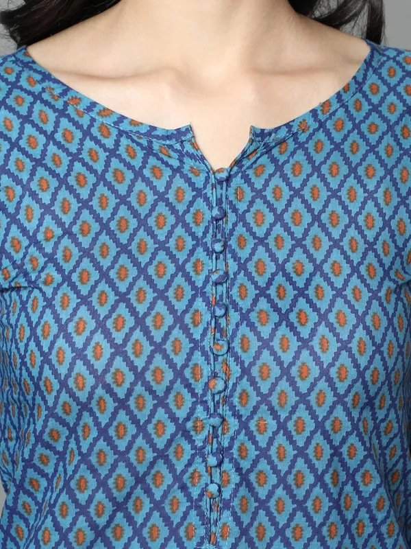 Women_Kurta_And_Dupatta_Set