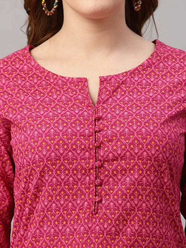 Women_Kurta_And_Dupatta_Set
