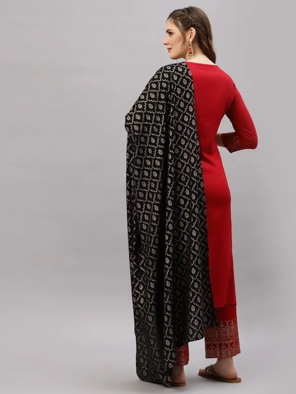 Women_Kurta_And_Palazzo_With_Dupatta_Set