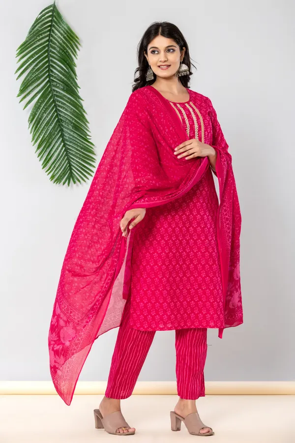 Women_Kurta_And_Pant_With_Dupatta_Set
