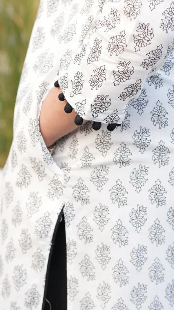 Women_Kurti_And_Pant_With_Dupatta_Set