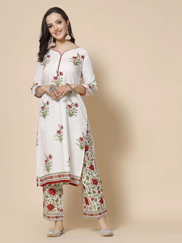 Women_Kurta_And_Palazzo_With_Dupatta_Set