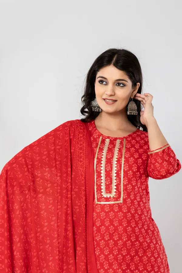 Women_Kurta_And_Pant_With_Dupatta_Set