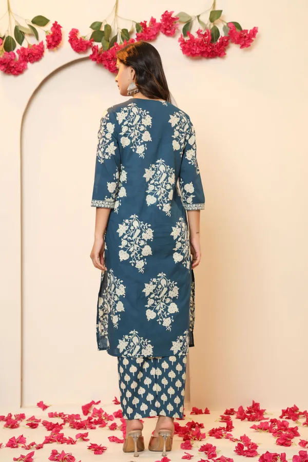 Women_Kurta_Pant_Attached_Dupatta_Set