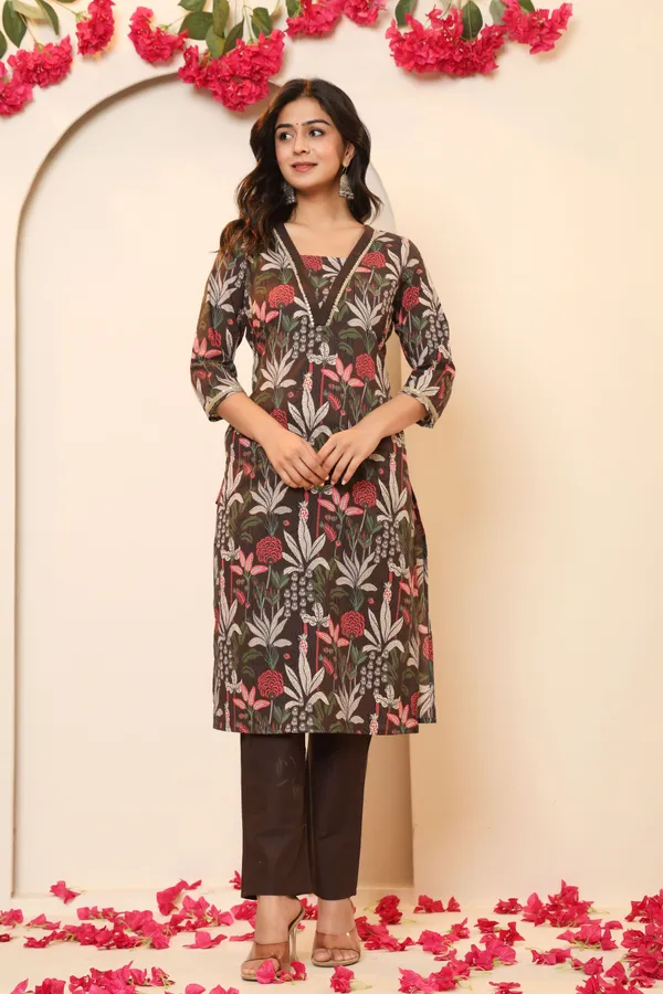 Women_Kurta_Pant_Attached_Dupatta_Set