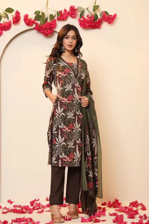 Women_Kurta_Pant_Attached_Dupatta_Set