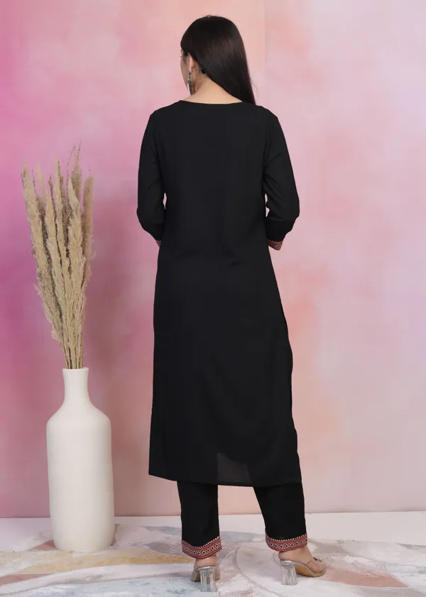 Women_Kurta_And_Palazzo_With_Dupatta_Set