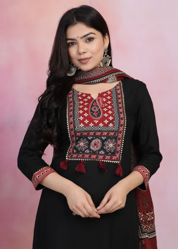 Women_Kurta_And_Palazzo_With_Dupatta_Set