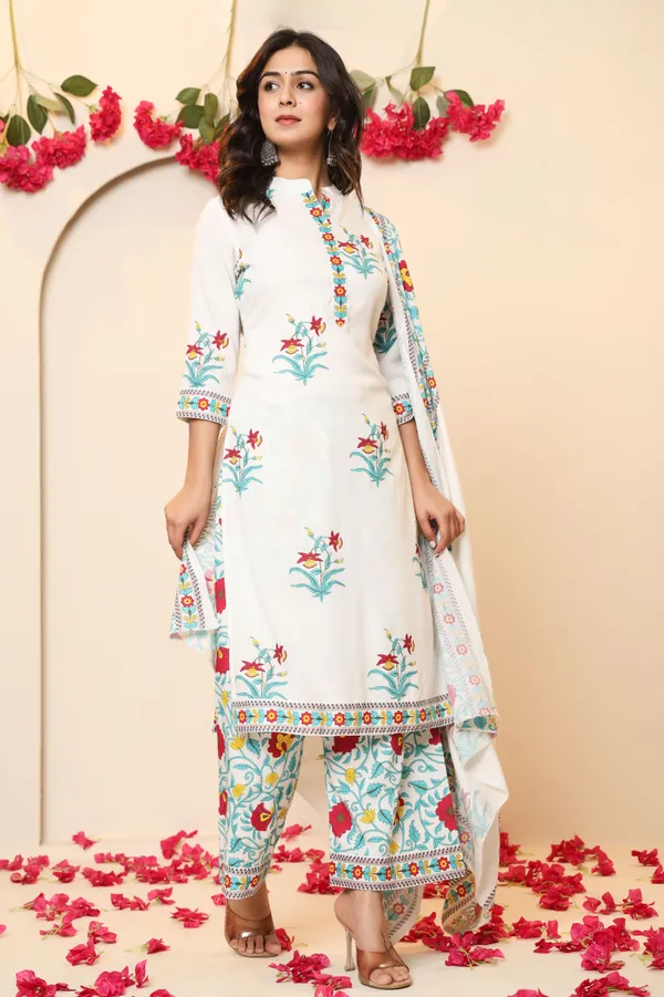 Women_Kurta_Pant_Attached_Dupatta_Set