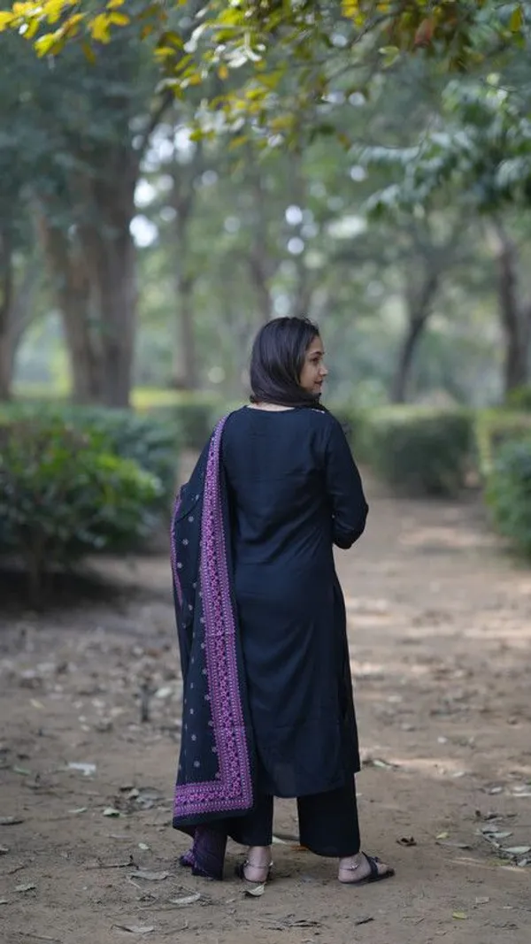 Women_Kurta_And_Pant_With_Dupatta_Set