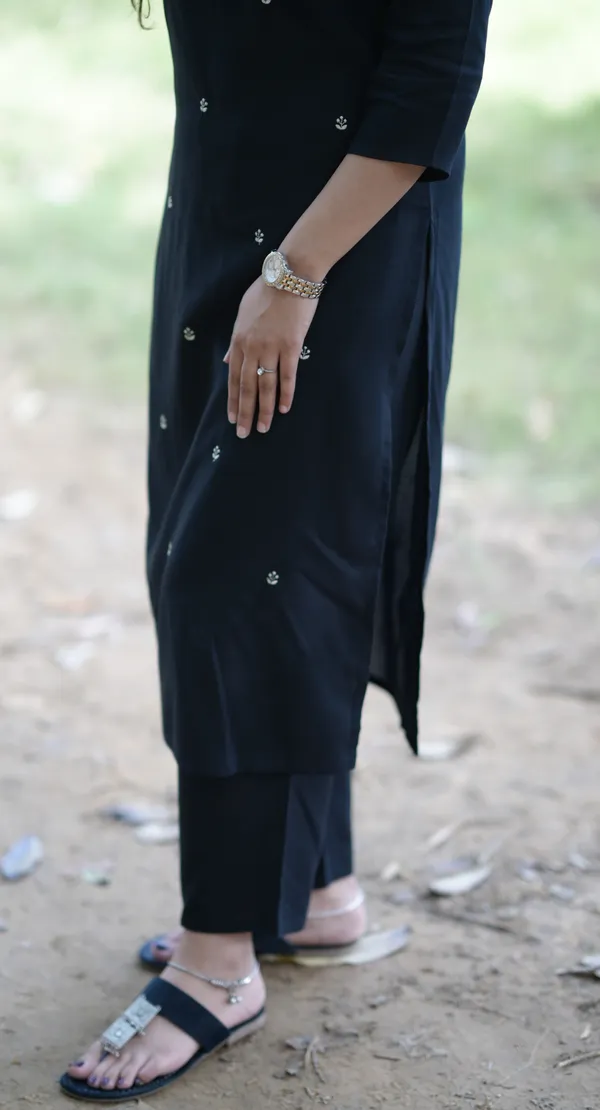 Women_Kurta_And_Pant_With_Dupatta_Set