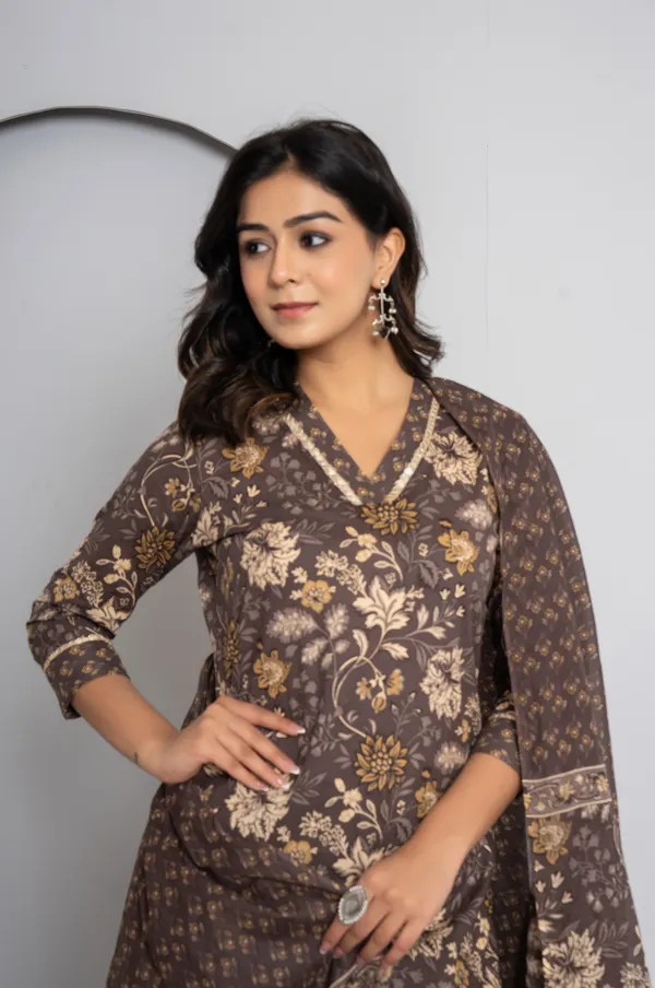 Women_Kurta_And_Pant_With_Dupatta_Set