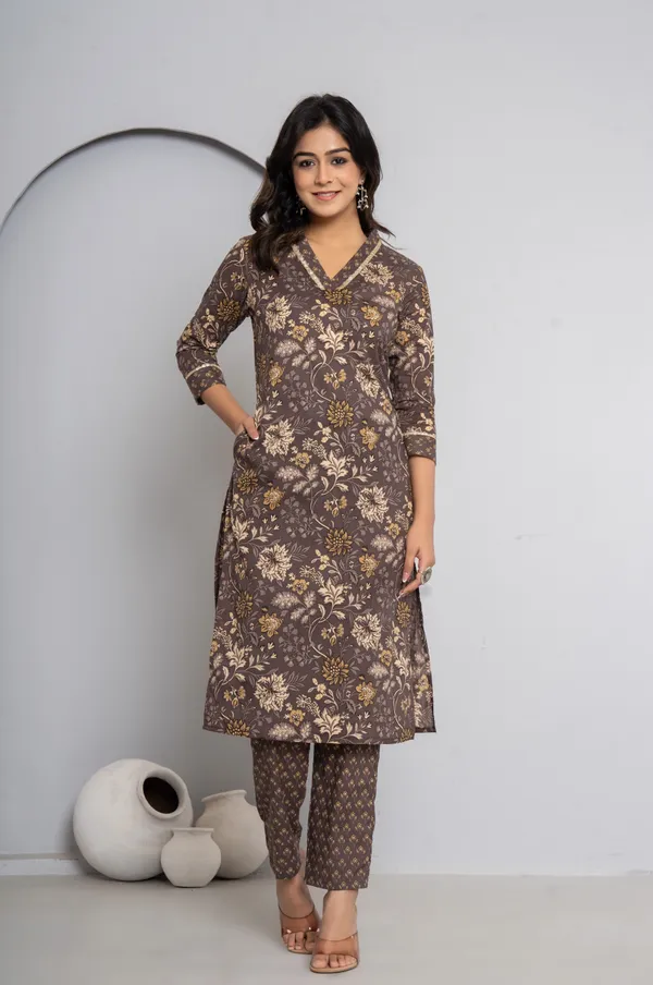 Women_Kurta_And_Pant_With_Dupatta_Set