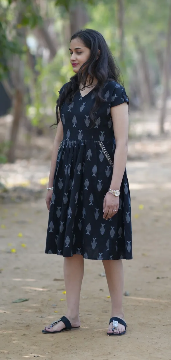 Black_Printed_Self_Design_Kurta_For_Women_