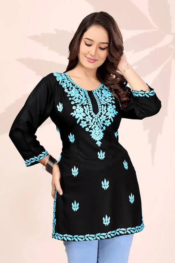 Rudra_Lifestyle_Women_Embroidered_Straight_Kurta_Light_Blue