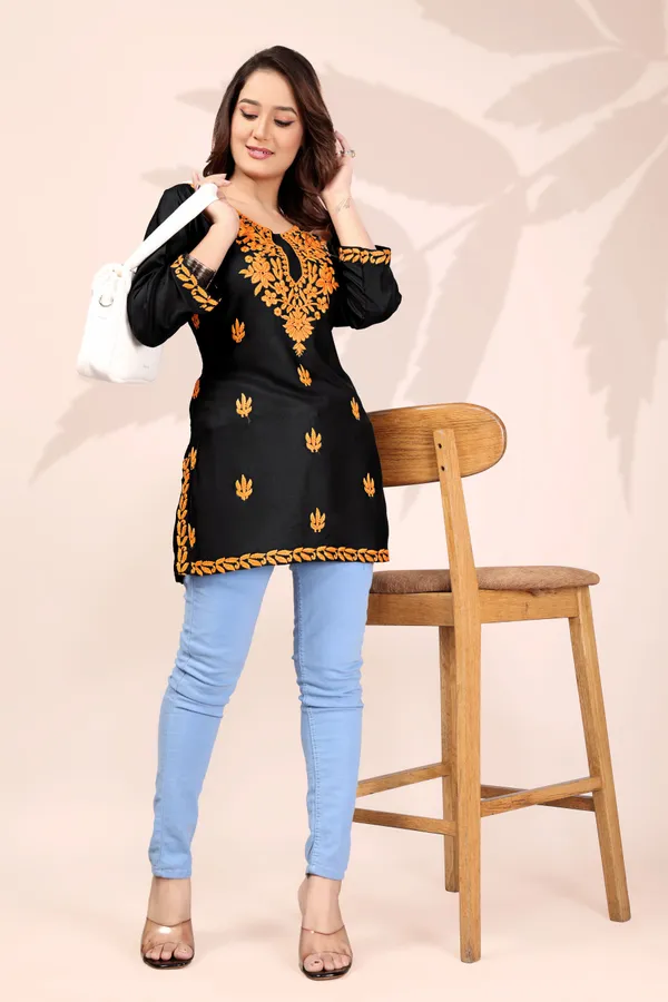 Rudra_Lifestyle_Women_Embroidered_Straight_Kurta_Gold,_Black