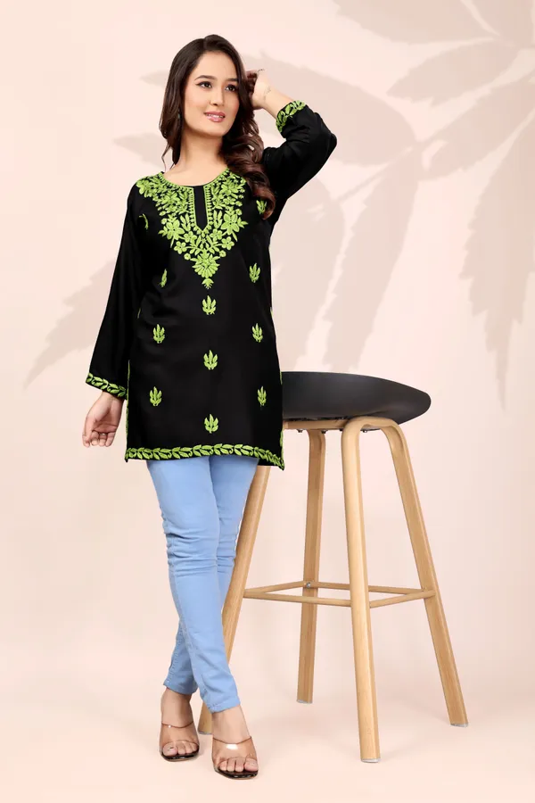 Rudra_Lifestyle_Women_Embroidered_Straight_Kurta_Green,_Black