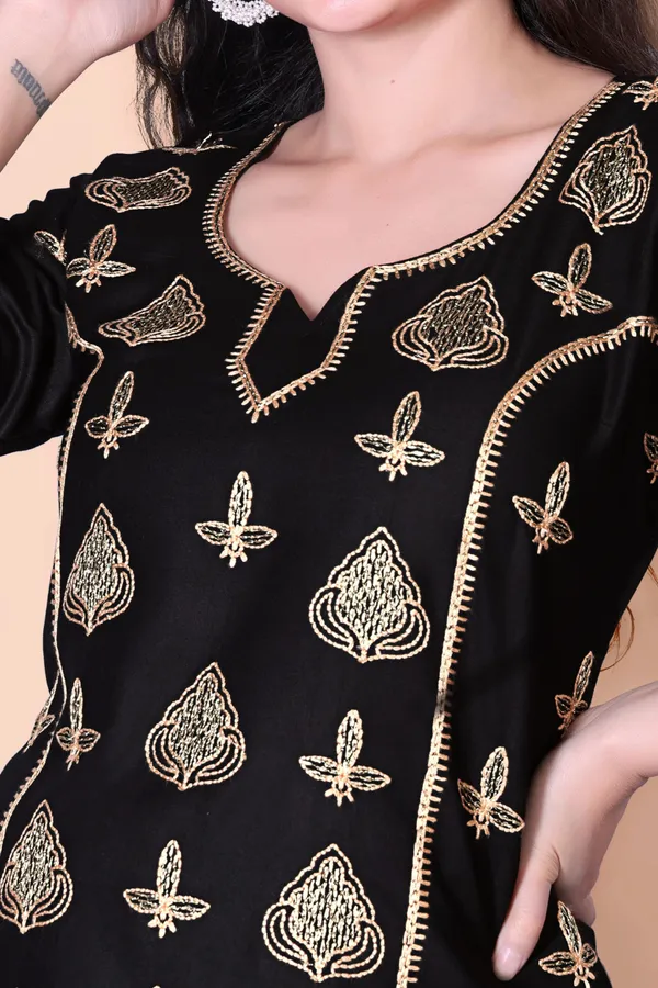 Rudra_Lifestyle_Women_Chikan_Embroidery_Kurta_Multicolor