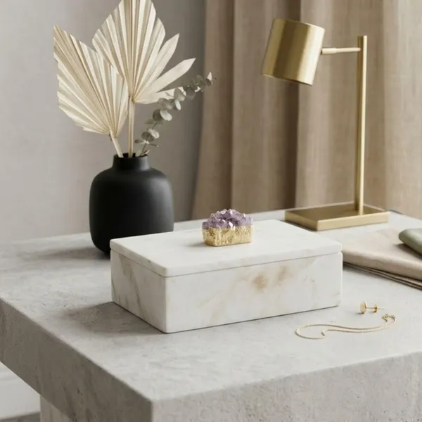 Amethys_crown_white