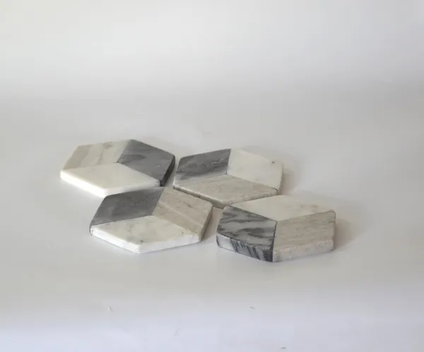 White_Marble_Coasters_Home_&_Kitchen