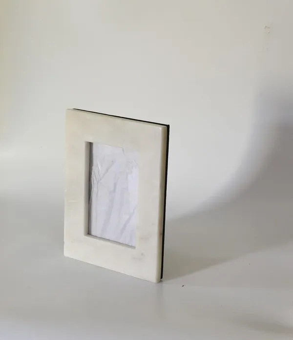 White_Marble_Photo_Frame_Home_&_Kitchen