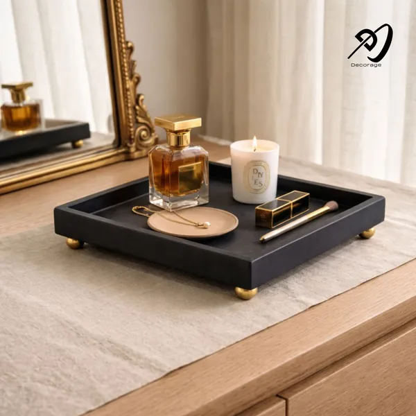 Black_ball_stand_tray