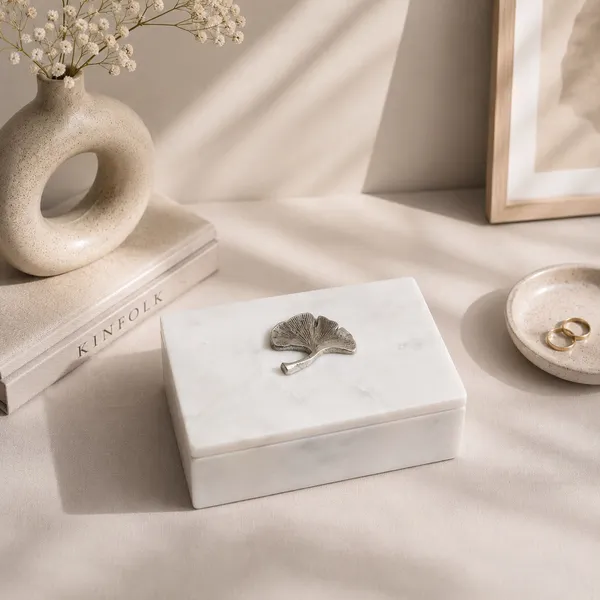 Gingko_white_box