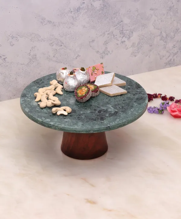 Green_Cake_Stand_Wooden_Base