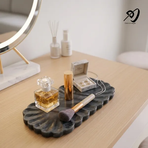 Scallop_black_tray