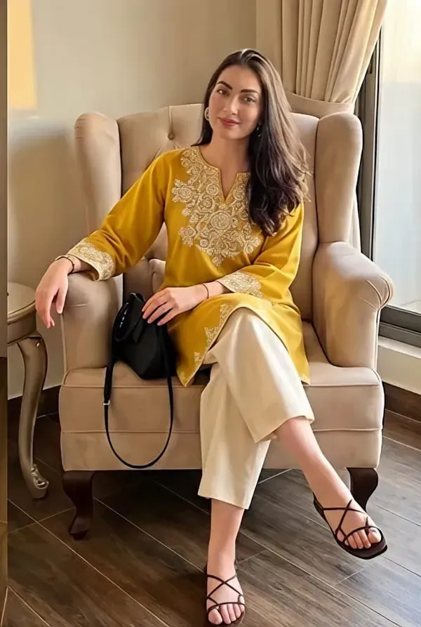 Yellow_And_White_Cotton_Kurta_Set_For_Women_(2Pc)