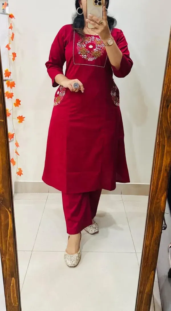 Red_Cotton_Kurta_Set_For_Women_(2Pc)